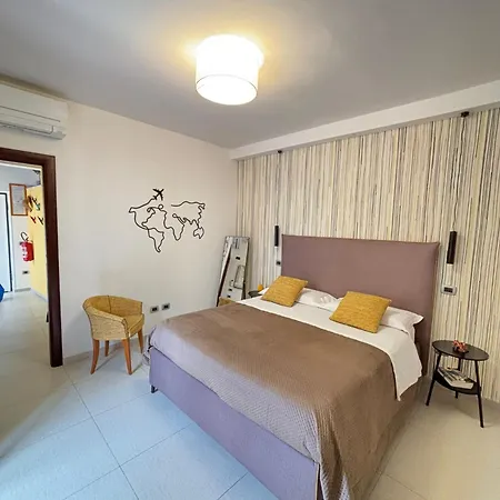 Estate4home - Casa Cristina 게스트하우스 4*