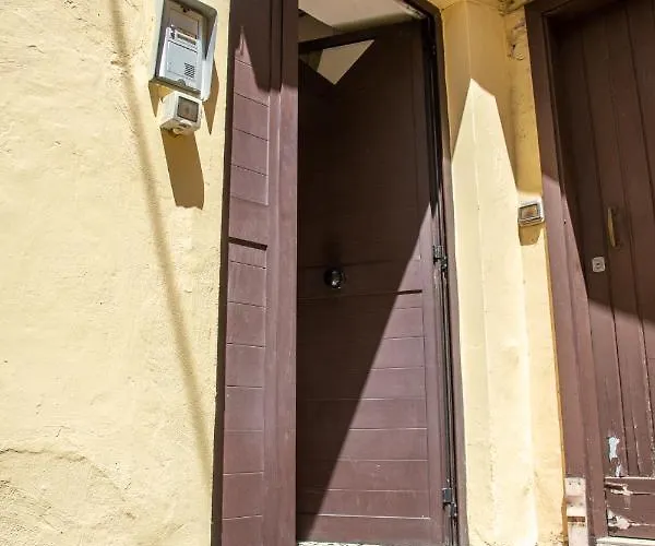 Guest house Estate4home - Casa Cristina 3*