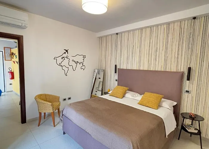 Estate4home - Casa Cristina 게스트하우스 4*