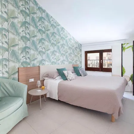 Πανσιόν Estate4home - Casa Cristina 3*